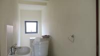 Guest Toilet - 3 square meters of property in Montana