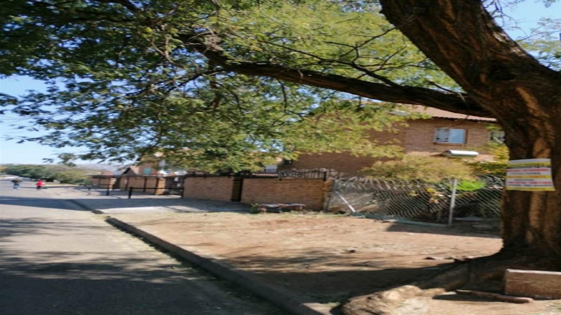 Nedbank Repossessed 2 Bedroom Apartment for Sale in Rustenbu