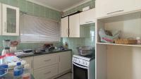 Kitchen - 32 square meters of property in Kosmos Ridge