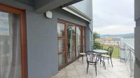 Balcony - 18 square meters of property in Kosmos Ridge