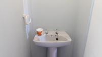Guest Toilet - 4 square meters of property in Bluff