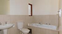 Bathroom 1 - 7 square meters of property in Country View
