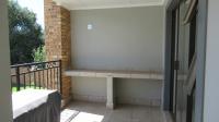 Balcony - 14 square meters of property in Crystal Park
