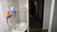 Bathroom 1 - 7 square meters of property in Lilyvale AH
