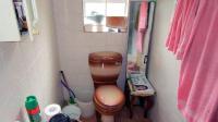 Bathroom 1 - 4 square meters of property in Clare Hills