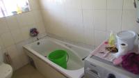 Bathroom 1 - 7 square meters of property in Kempton Park