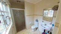 Main Bathroom - 5 square meters of property in Escombe 