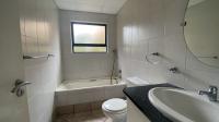 Bathroom 1 - 5 square meters of property in Bedfordview