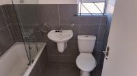 Bathroom 1 - 5 square meters of property in Paarl