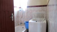 Bathroom 2 - 5 square meters of property in Pretoria West