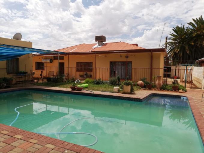 3 Bedroom House for Sale For Sale in Upington - MR432532
