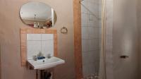 Bathroom 3+ - 90 square meters of property in Enormwater AH