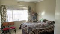 Bed Room 1 - 7 square meters of property in Vaalpark