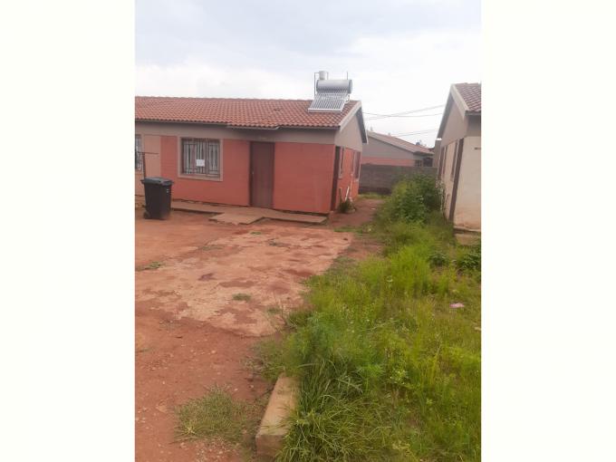 2 Bedroom House for Sale For Sale in Lenasia South - MR439806