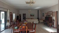 Lounges - 62 square meters of property in Paarl