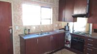 Kitchen - 15 square meters of property in Greenhills
