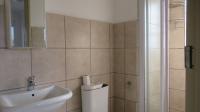 Main Bathroom - 4 square meters of property in Tijger Vallei
