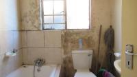 Bathroom 1 - 4 square meters of property in Duvha Park