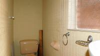 Bathroom 1 - 5 square meters of property in Eldoraigne