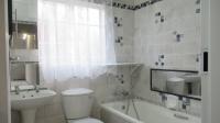 Bathroom 1 - 4 square meters of property in Moreletapark