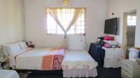 Main Bedroom - 27 square meters of property in Ifafa Beach