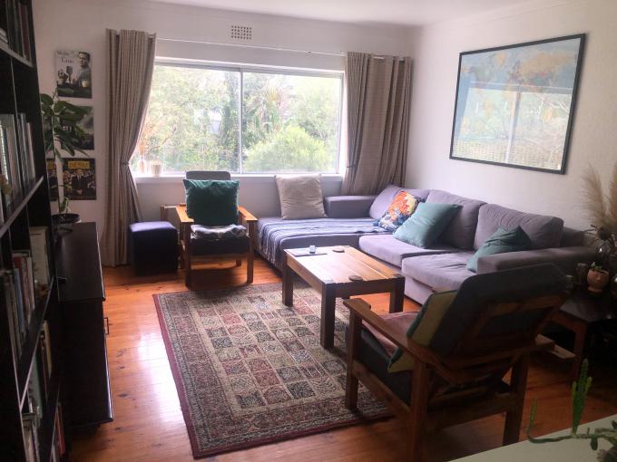2 Bedroom Apartment for Sale For Sale in Vredehoek - MR470995