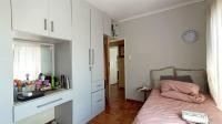 Bed Room 1 - 14 square meters of property in Eersterust