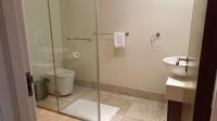 Bathroom 1 - 8 square meters of property in Foreshore