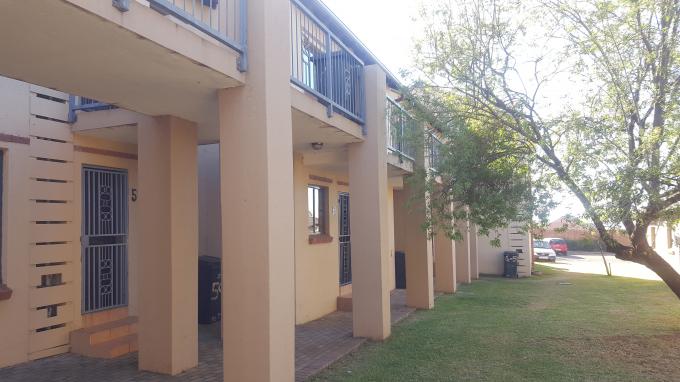 2 Bedroom Apartment to Rent in Mooikloof Ridge - Property to rent - MR475957