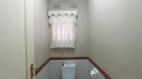 Bathroom 1 - 2 square meters of property in Visagiepark