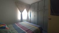 Bed Room 1 - 13 square meters of property in Mondeor