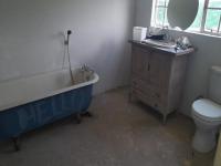 Bathroom 3+ of property in Potchefstroom