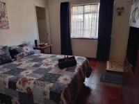 Bed Room 3 - 14 square meters of property in Vanderbijlpark