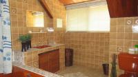 Bathroom 1 - 9 square meters of property in Eden Glen