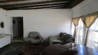 Lounges - 30 square meters of property in Bluff