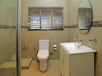 Bathroom 2 - 3 square meters of property in Hurst Hill