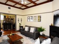 Lounges - 22 square meters of property in Parkwood