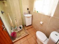 Bathroom 1 - 5 square meters of property in Parkwood