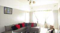 Lounges - 27 square meters of property in Benoni