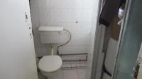 Bathroom 1 - 4 square meters of property in Berea - JHB