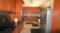Kitchen - 17 square meters of property in La Mercy