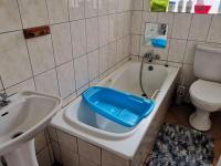 Bathroom 1 - 4 square meters of property in Rensburg