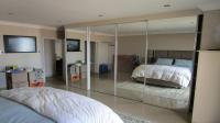 Bed Room 1 - 22 square meters of property in Illovo Beach
