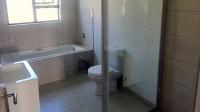 Bathroom 1 - 11 square meters of property in Kosmos