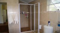Main Bathroom - 9 square meters of property in Fairview