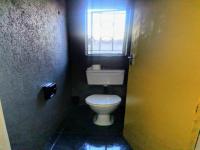 Bathroom 2 of property in Dewetshof