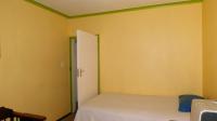 Bed Room 1 - 14 square meters of property in Wierdapark