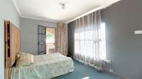 Bed Room 1 - 18 square meters of property in Claremont