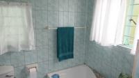 Bathroom 1 - 36 square meters of property in Hurlingham