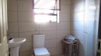 Main Bathroom - 6 square meters of property in Danville